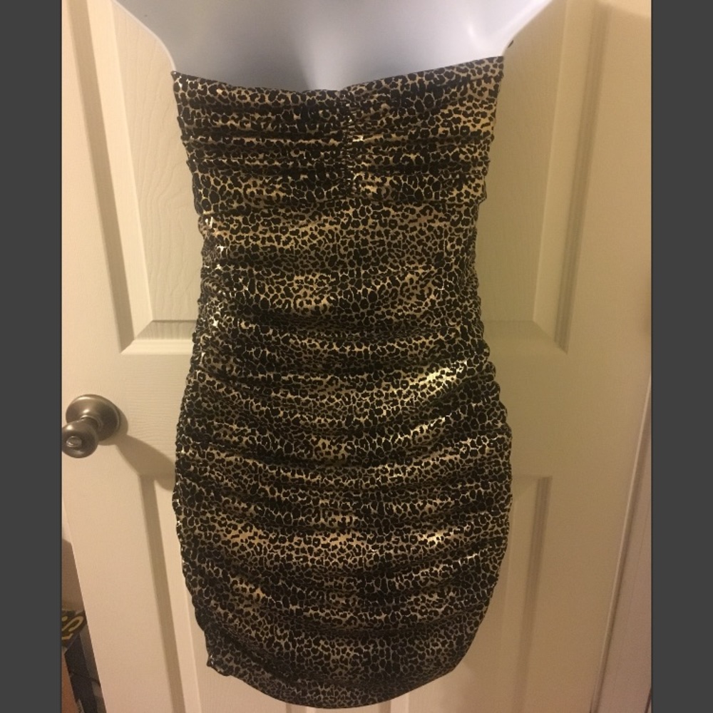 Dress - Picture 2 of 5